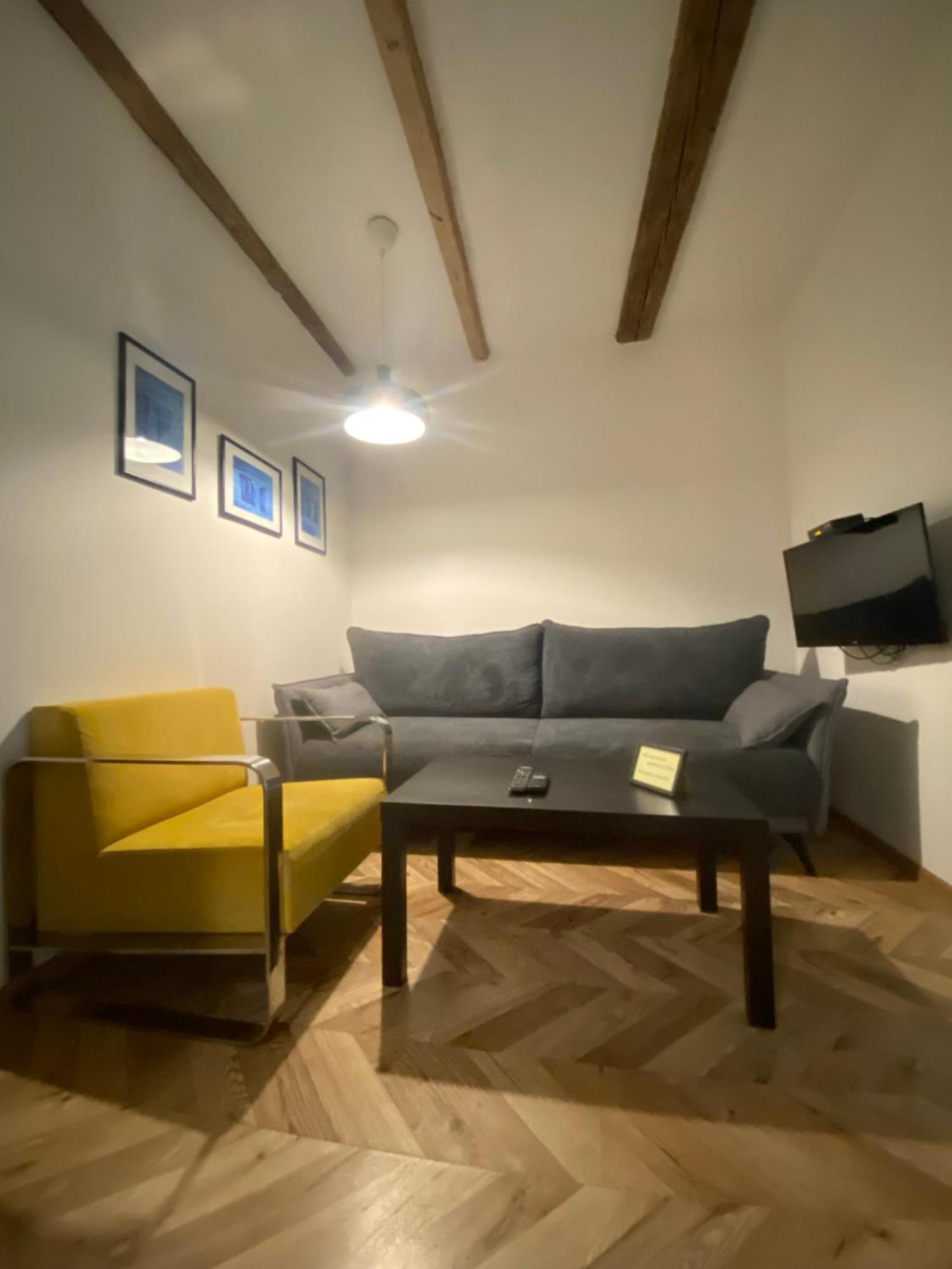 Historical Apartments V18 Кошице Екстериор снимка